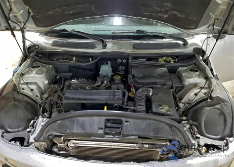 2004 Mini Cooper z USA, uszkodzony, nr VIN WMWRC33474TJ62093